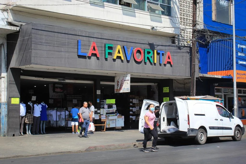 Padres podrán decidir sobre proveedores de uniformes escolares tras reforma en Baja California