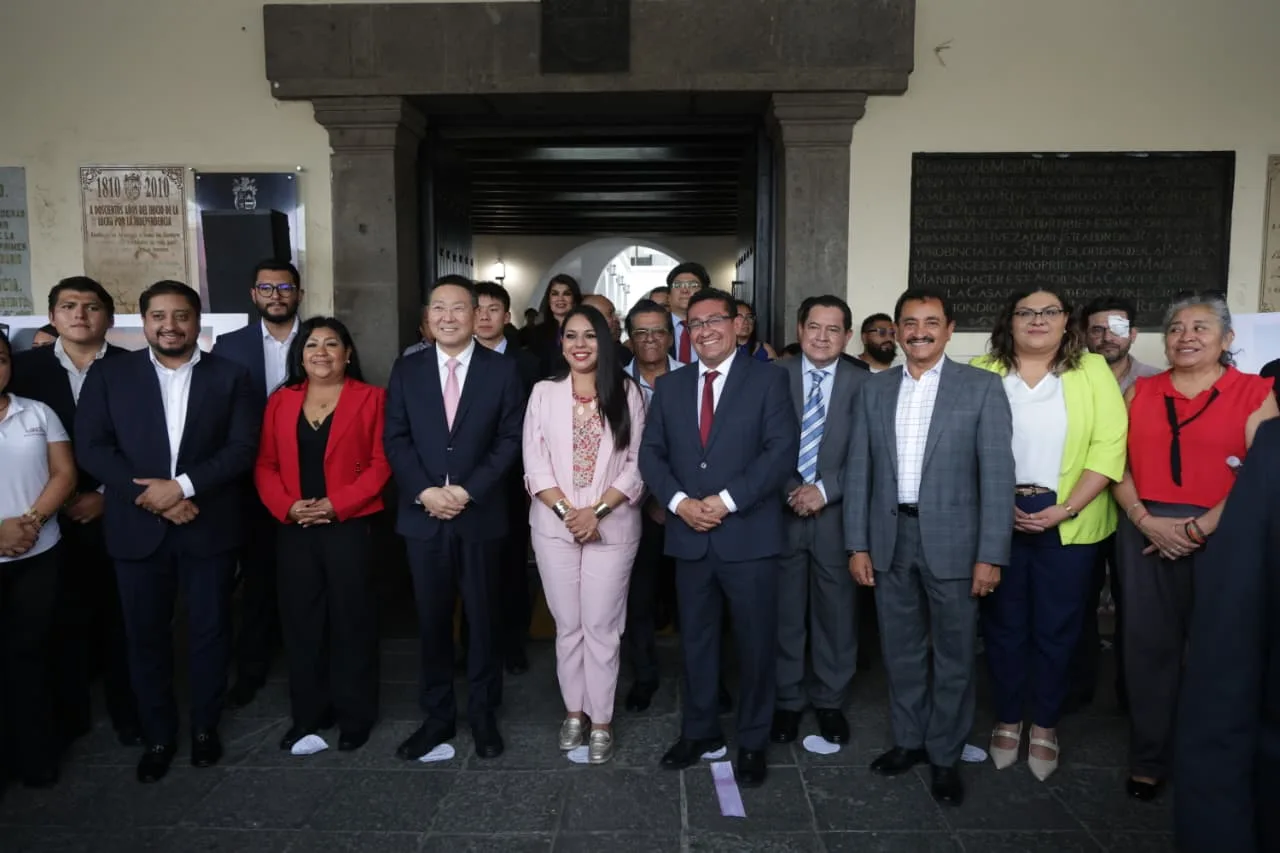 Puebla y China refuerzan sus vínculos culturales con exposición en San Pedro Cholula