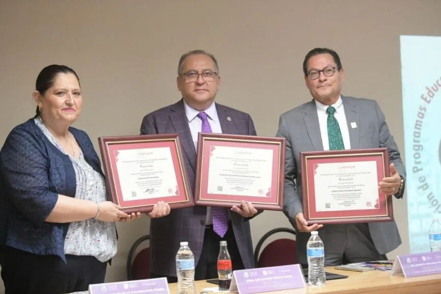 Reacreditan tres programas de la Facultad de Filosofía y Letras de la UACH ante COAPEHUM
