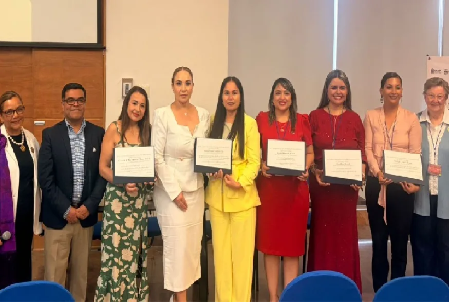 Reconocen investigación sobre cuidadores de pacientes con cáncer en la UACH