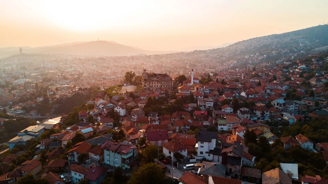 Sarajevo, la ciudad europea más económica para viajar en 2026 según estudio internacional
