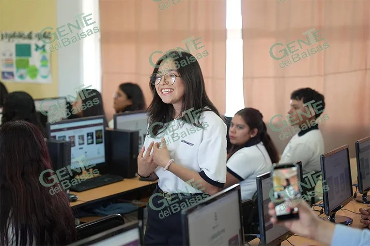 Secretaría de Salud de Michoacán insta a estudiantes a cuidar su salud mental en exámenes finales