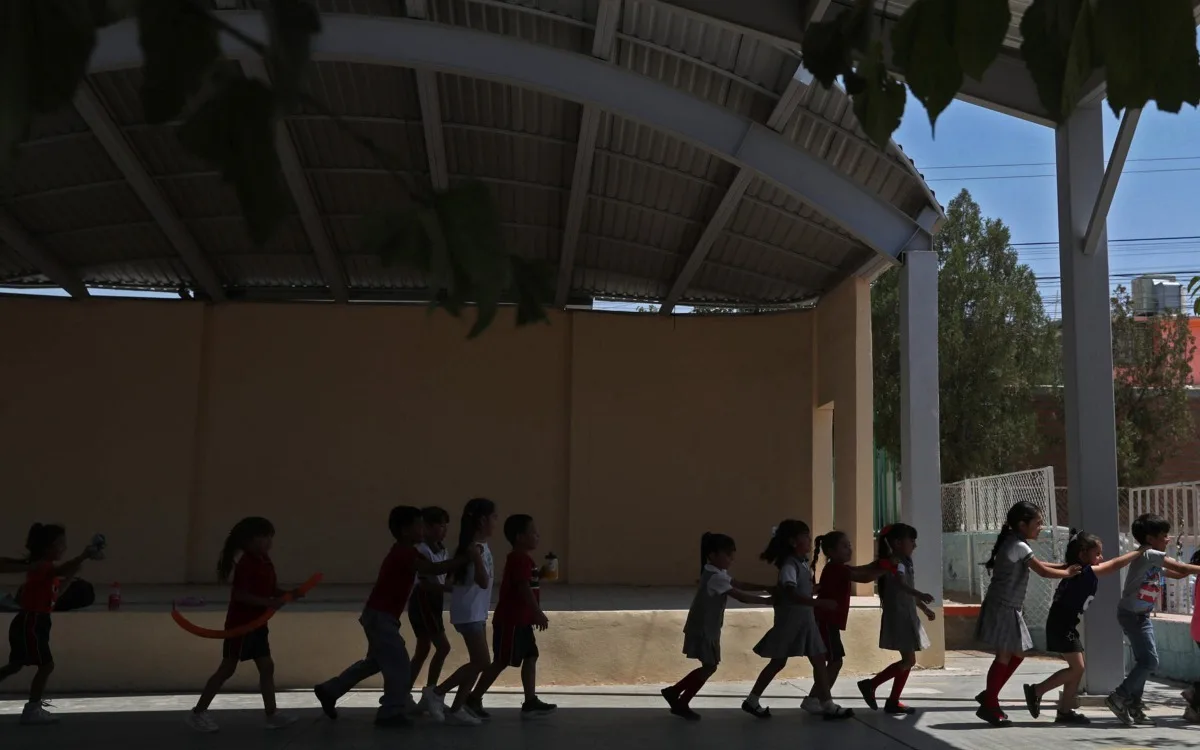 Suspenden clases presenciales en primarias de Chihuahua por ola de calor intensa