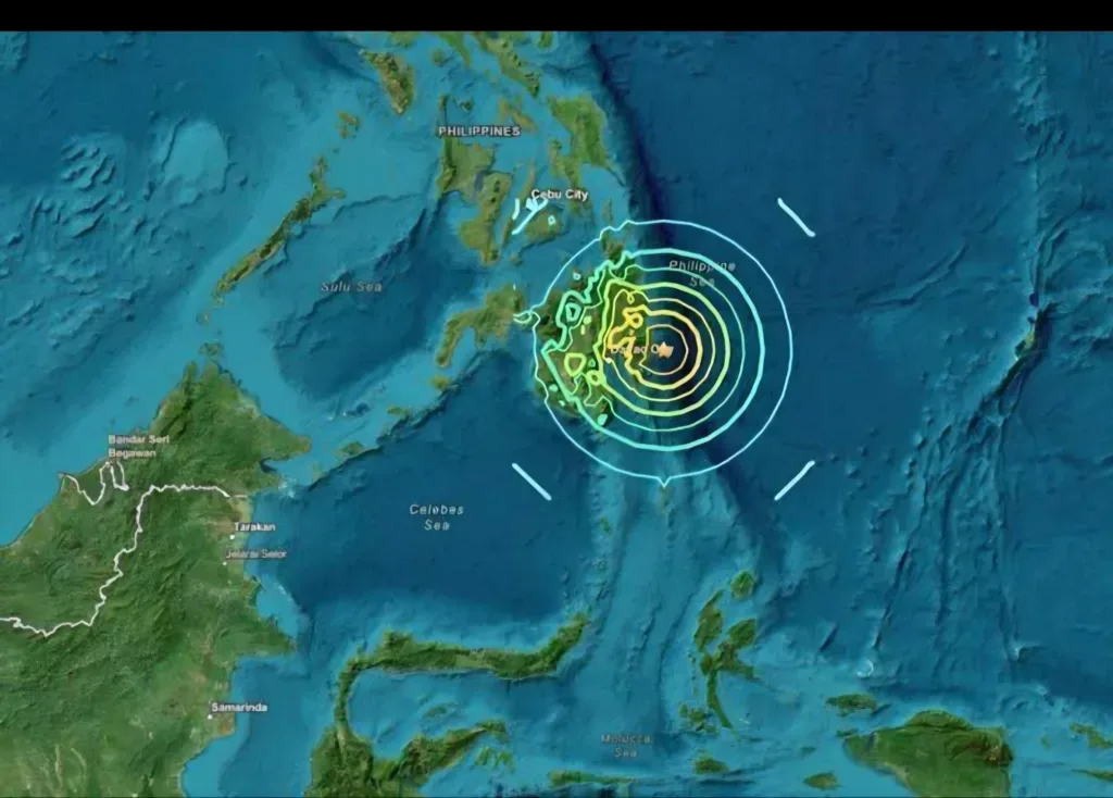 Terremoto de magnitud 7.8 sacude el sur de Filipinas y deja decenas de muertos