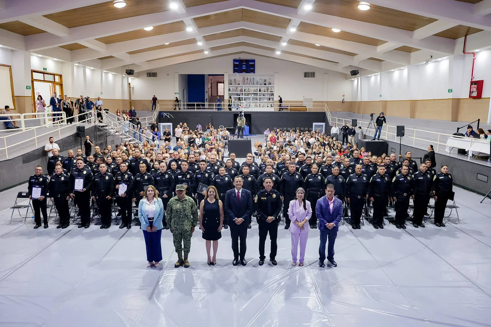 65 agentes de la Policía Municipal recibieron ascensos tras proceso de promoción