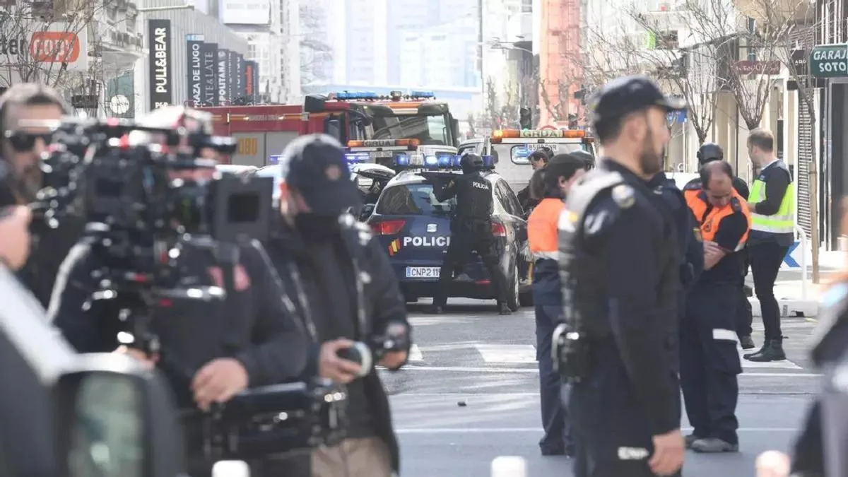 Desaparecen seis uniformes de Policía Nacional durante el rodaje de un thriller en Valencia
