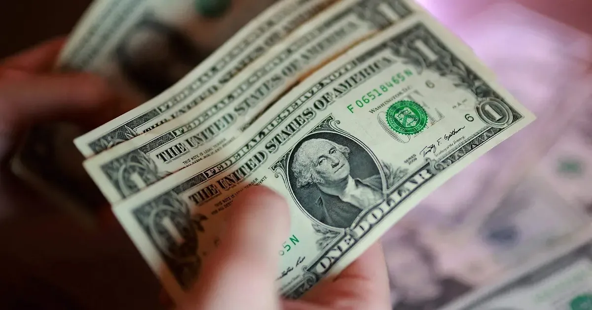 El fortalecimiento del peso reduce el valor de las remesas en México