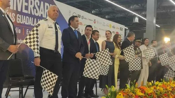 Empresarios de grúas exigen que el gobierno pague servicios exentos por resolución