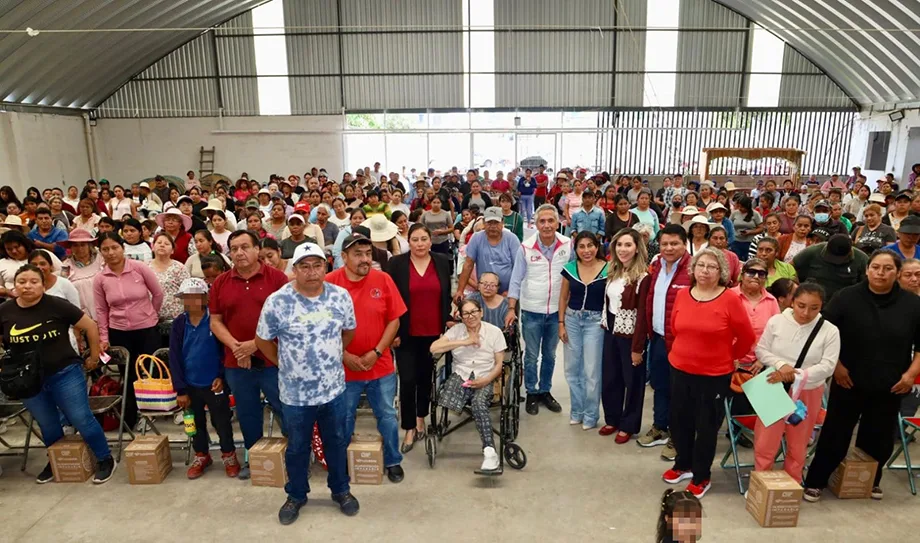 Gobierno de Puebla distribuye más de 7 mil despensas en Totimehuacan y Chautla para fortalecer la alimentación