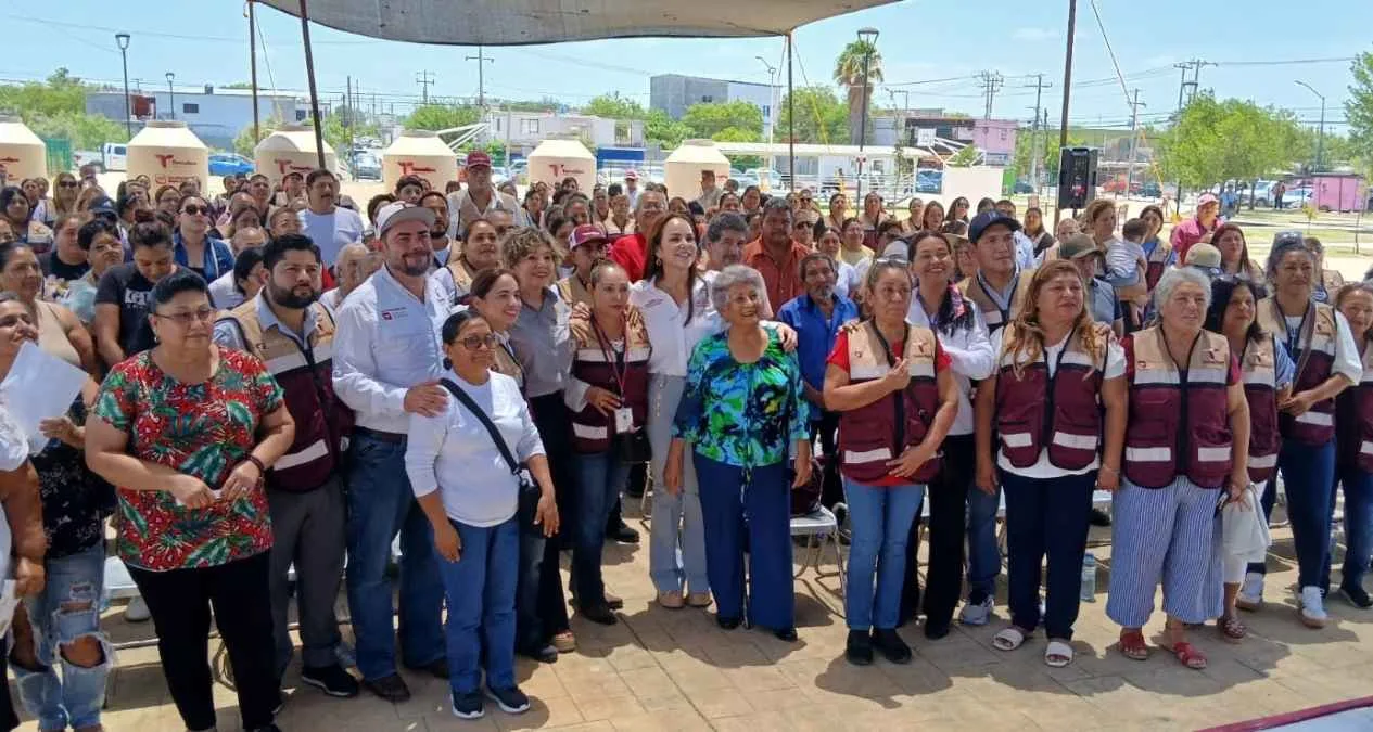 Gobierno de Tamaulipas distribuye tinacos para mejorar acceso al agua en Nuevo Laredo