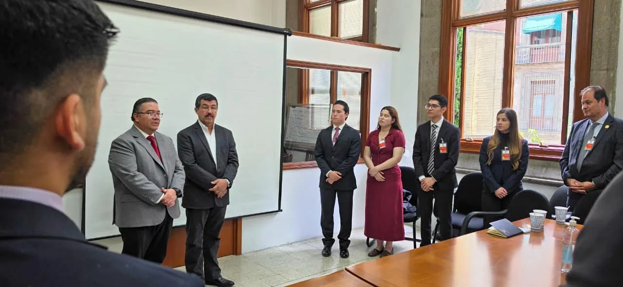La UAT fortalece la formación jurídica de sus estudiantes con visita a la Suprema Corte