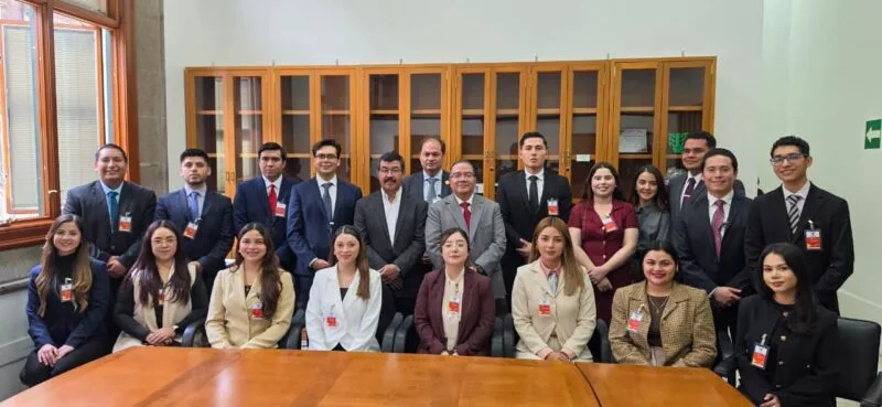 La UAT impulsa formación jurídica de sus estudiantes con visita a la Suprema Corte