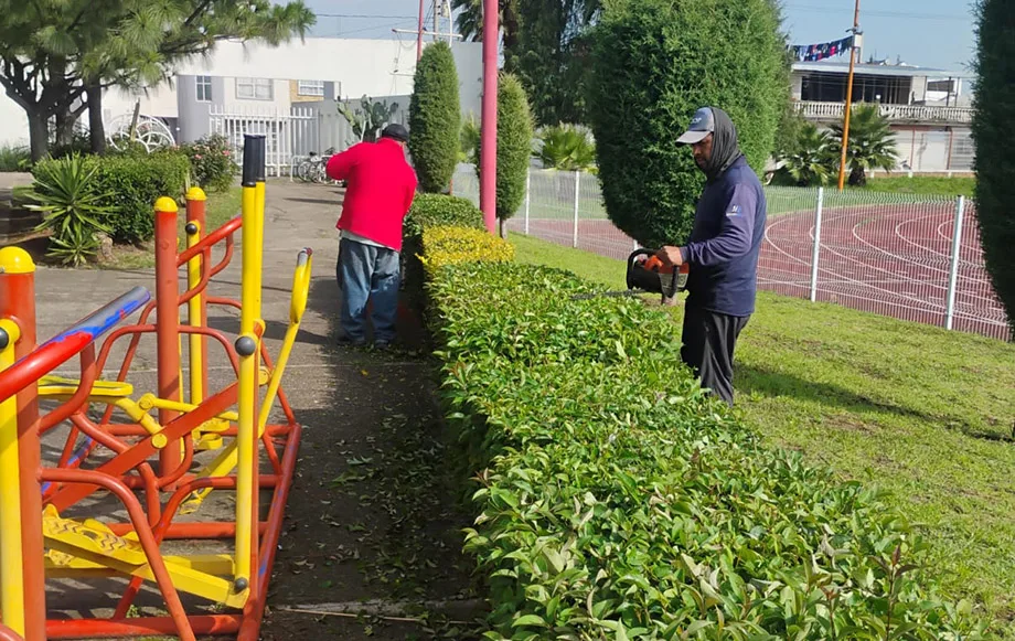 San Pedro Cholula intensifica mantenimiento urbano para mejorar espacios públicos