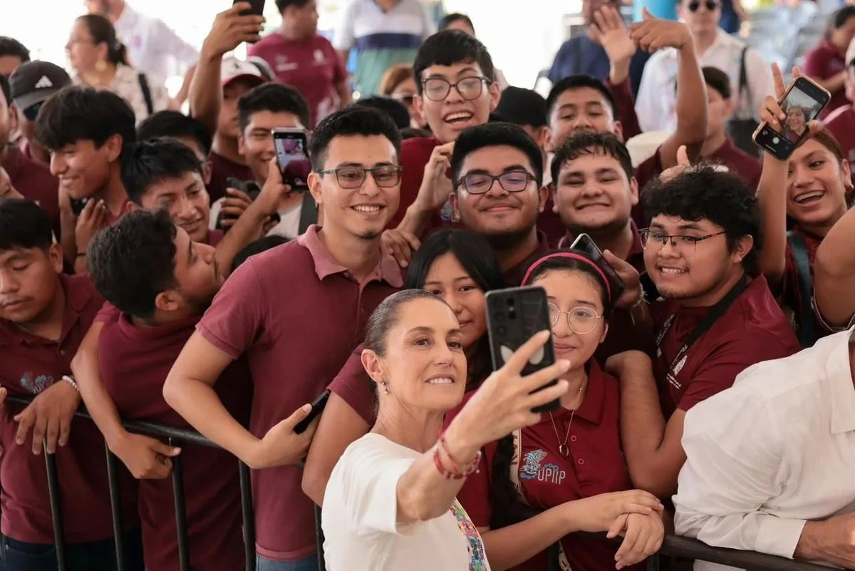 Sheinbaum anuncia nueva beca de apoyo para universitarios en Zacatecas y mantiene programas vigentes