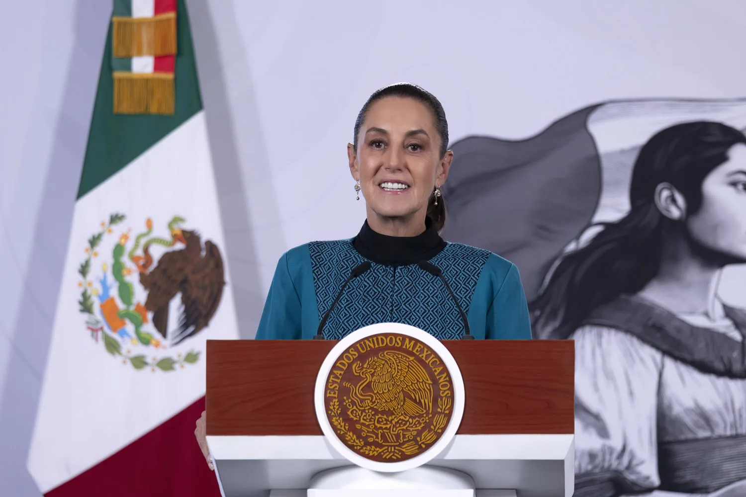 Sheinbaum cuestiona la veracidad del embajador Ken Salazar sobre operación contra El Mayo Zambada