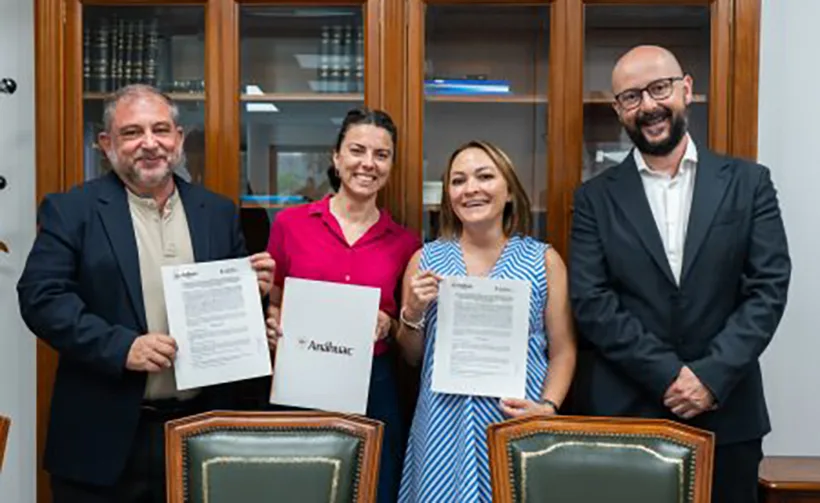 Universidad Anáhuac Puebla lanza doble grado internacional en Medicina y Biomedicina junto a institución española