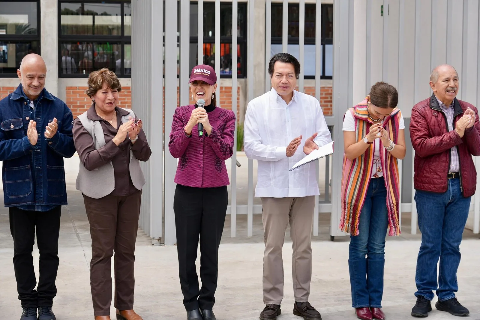 Gobierno impulsa infraestructura y becas para ampliar el acceso a la educación